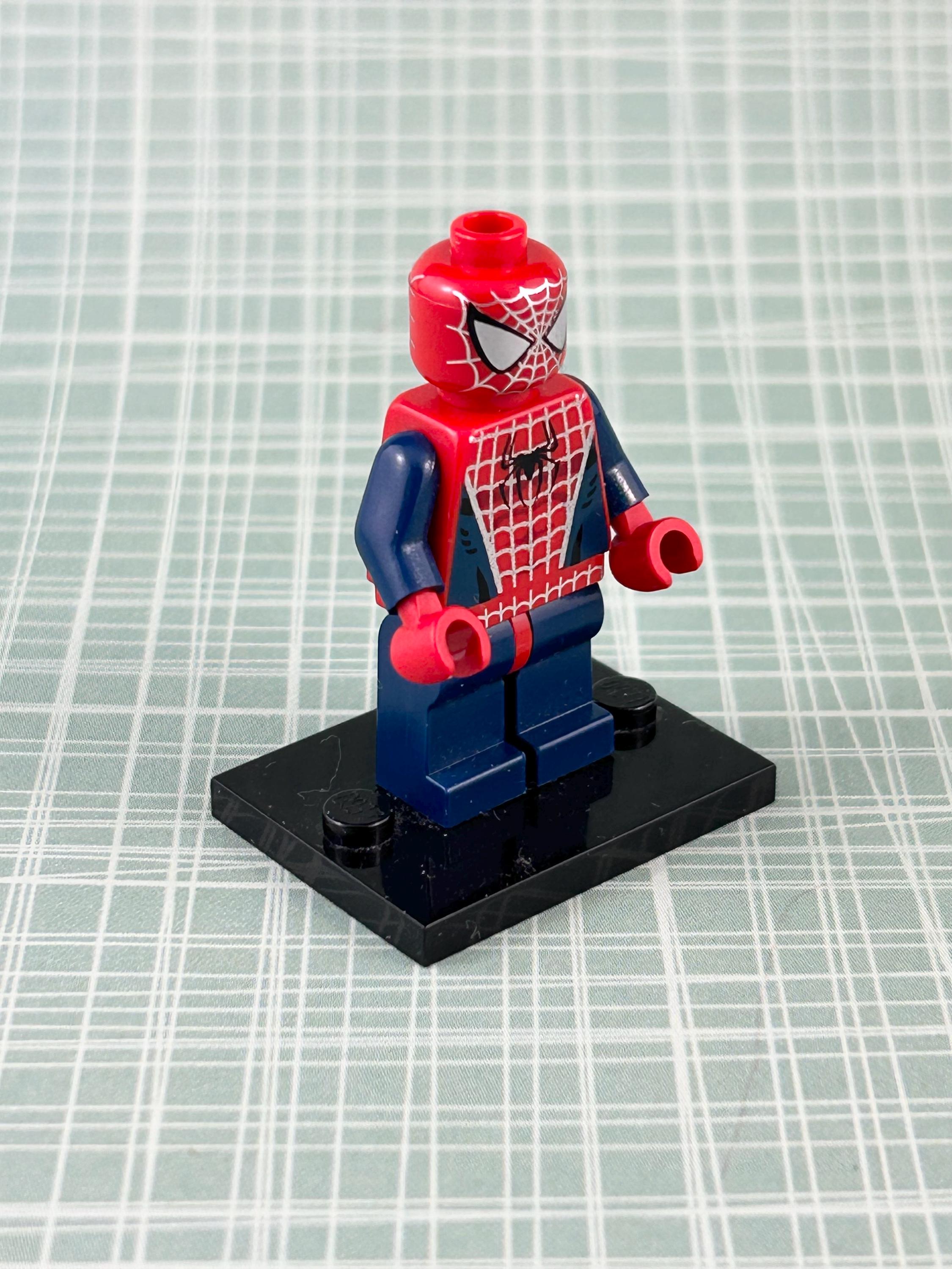 本物の LEGO スパイダーマン 3 - ダークブルーの腕と脚、シルバーの