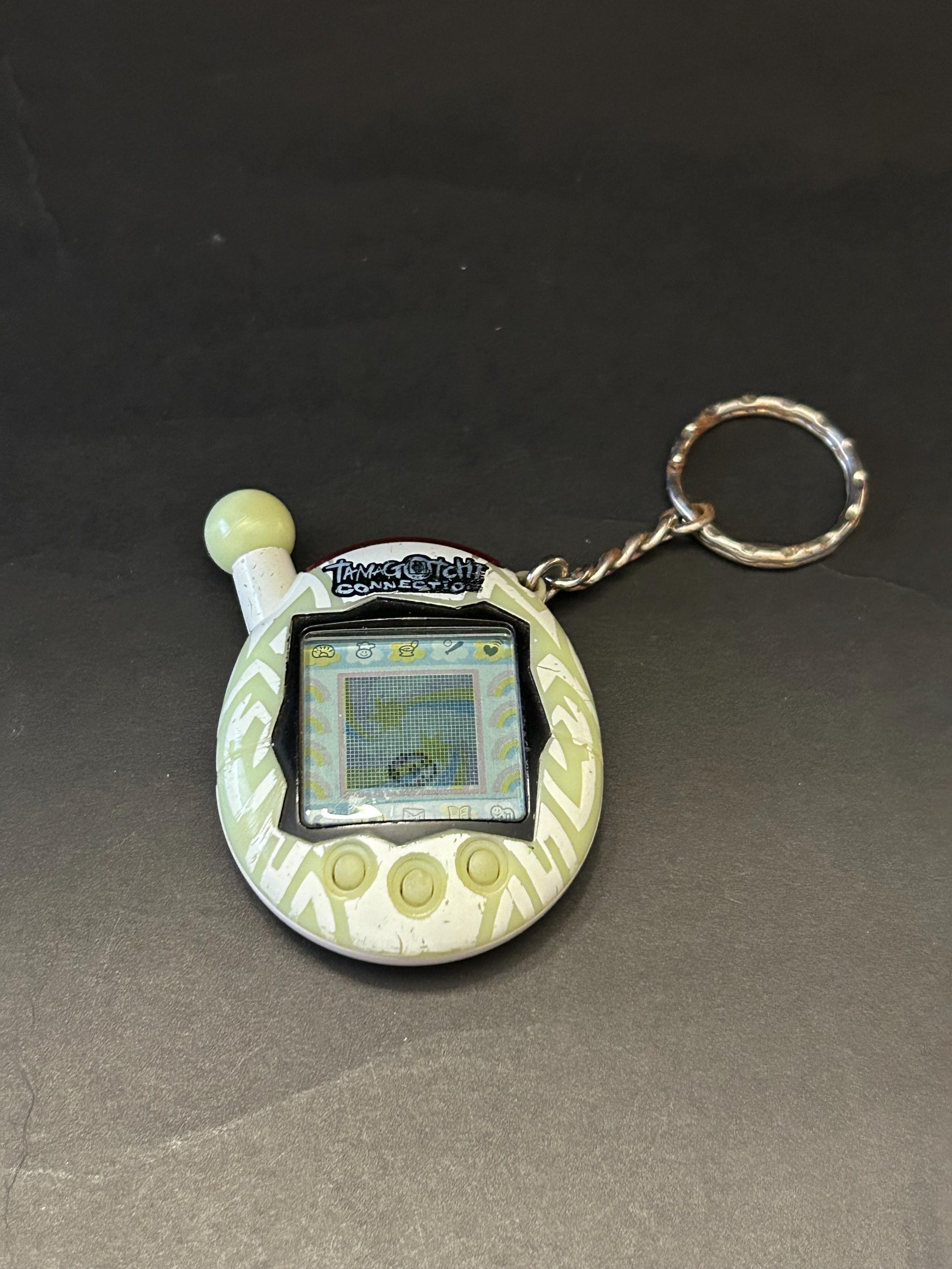 も*し様 BANDAI Tamagotchi Connection V4 イエロ 1__9_6_Tamagotchi_Connection_6