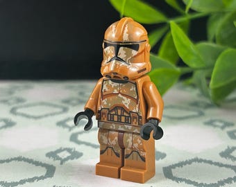 Authentic LEGO Star Wars Clone Trooper (Phase 2) - Geonosis Camouflage SW0606 Minifigure