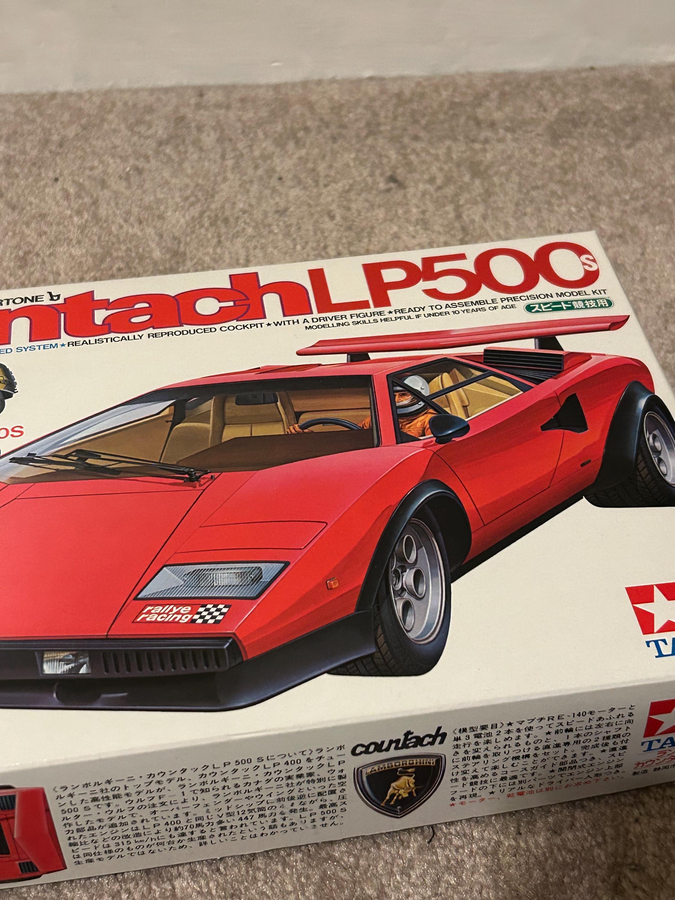 COUNTACH LP500 1/24モデルキット Vintage Tamiya 1:24 Lamborghini Countach LP500S Plastic