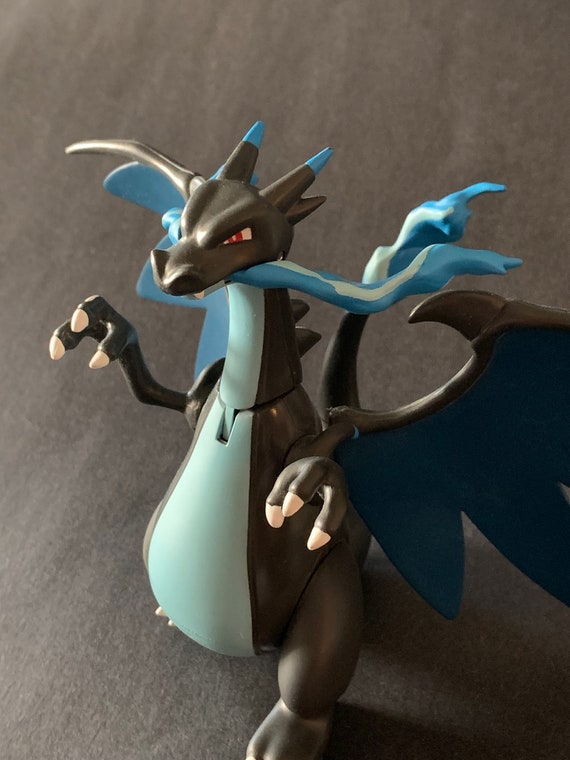 Pokémon Tomy Mega Charizard Y Action Figure (6)