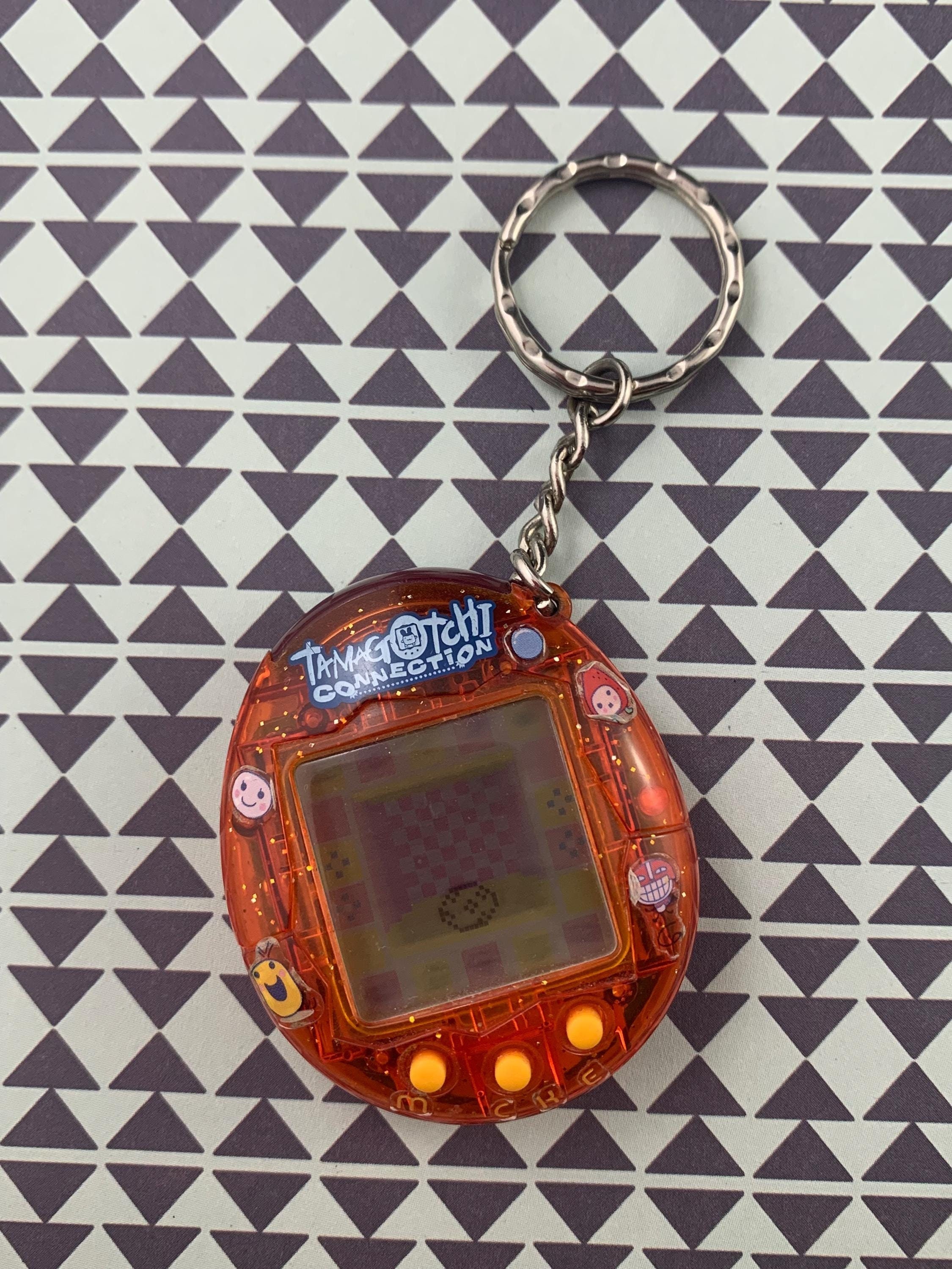【玩具】 Tamagotchi Connection 2004年製 海外版 レア s-l400.jpg