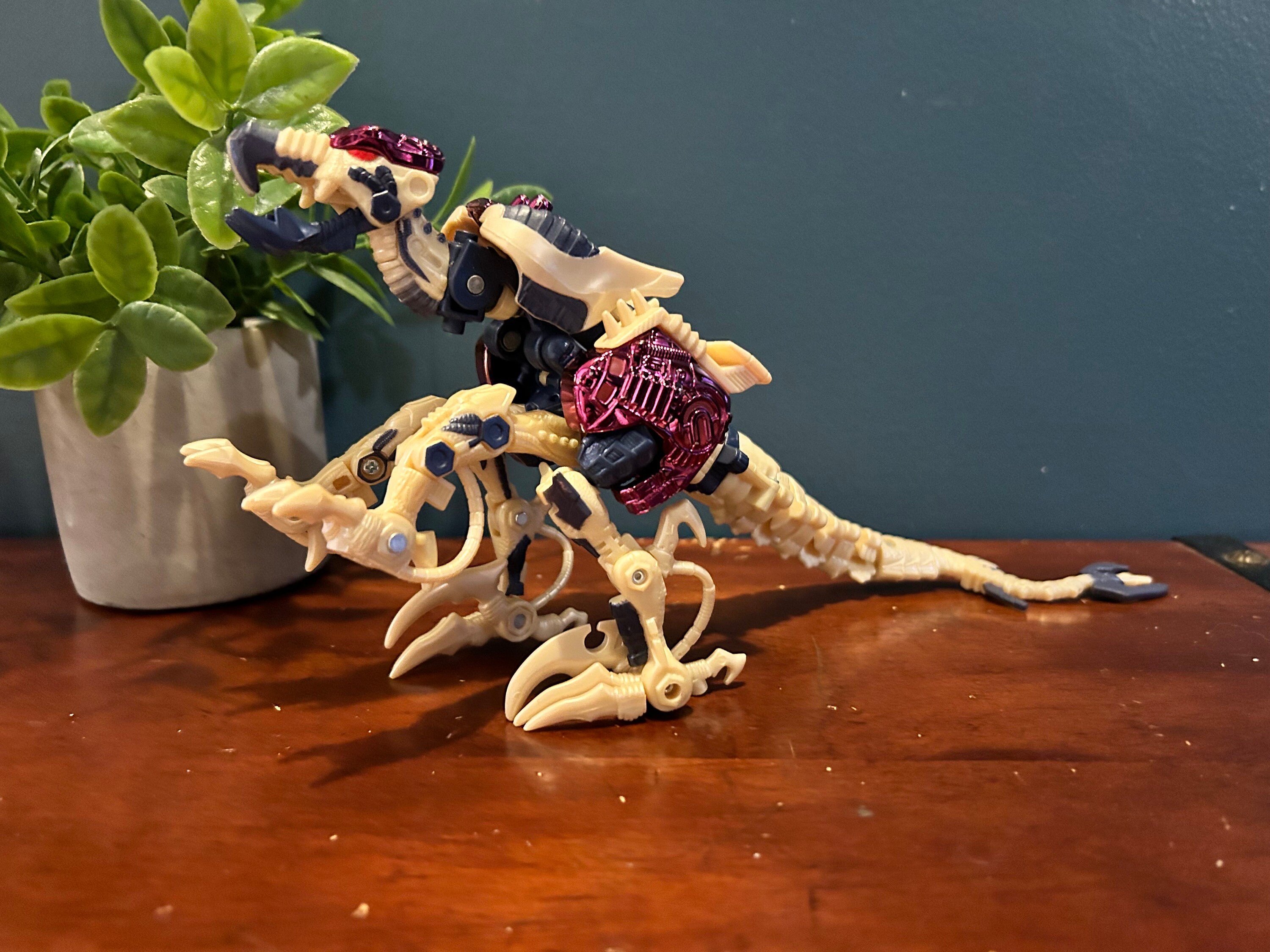 Vintage 1998 Dinobot Transformers Beast Wars Transmetals 2 Deluxe 