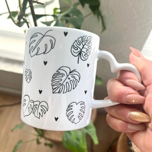 Minimalist Monstera Ceramic Mug, Modern Coffee and Tea Mug Heart Shape Handle Monstera Leaf 11oz Mug for Present or Gift
