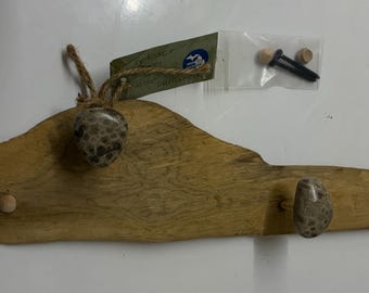 Lake Michigan Petoskey stone bath towel bar with driftwood 2 stones