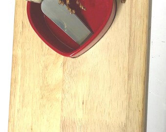 Lake Michigan Polished Petoskey Stone Chatcuterie Board knife with board and heart bowl