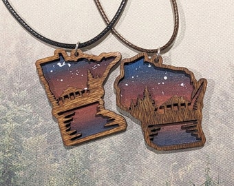 Midwest Layered Wooden Necklace - Lake Cabin