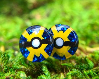 9 mm // Boucles d'oreilles Quick Ball en résine scintillante // Peints à la main // Acier chirurgical // Bijoux géométriques // Boucles d'oreilles à pois // Inspiré des Pokémon