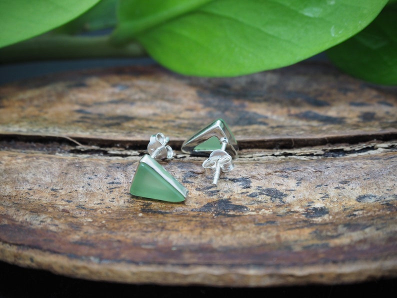 Minimalistisch Dreiecker Sterling Silber 925 Ohrstecker Peridot
