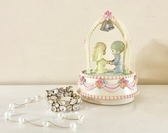 Vintage Precious Moments Enesco Wedding Bride and Groom Music Box, 1988