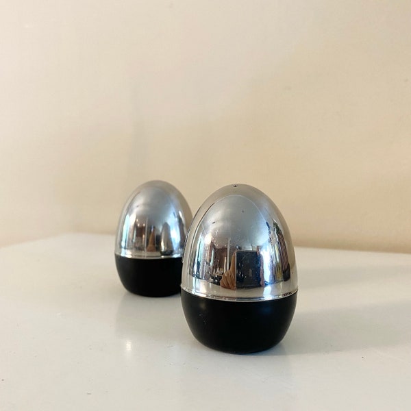 Vintage Mid Century Chrome Stainless Steel Egg Shaped Salt and Pepper Shakers Retro, MCM, Quist Germany, 1970s