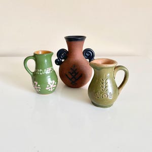 Ensemble de 3 vases miniatures vintage et pichet, mini pichet en poterie émaillée, pot à crème, Canada