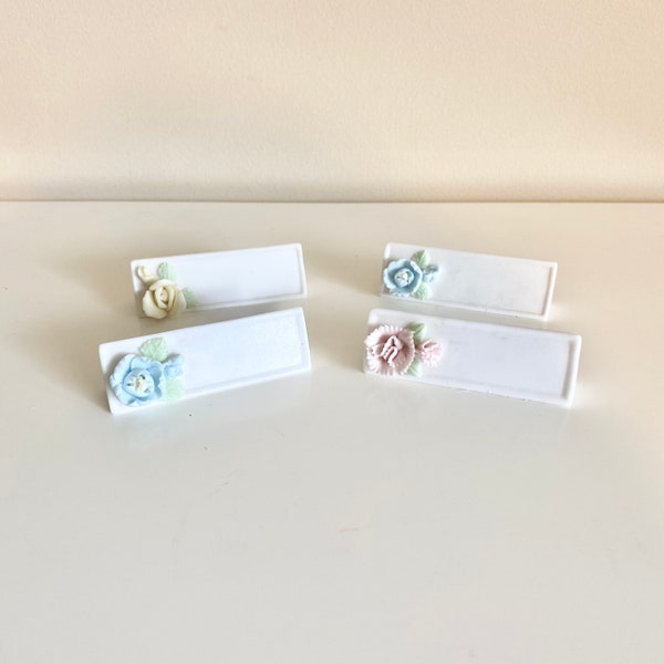 Set of 4 Vintage Reusable Dainty Flowers Bisque Place Markers, Placecard Holder Place Setting Name Plates Seat Marker Table Marker, Japan