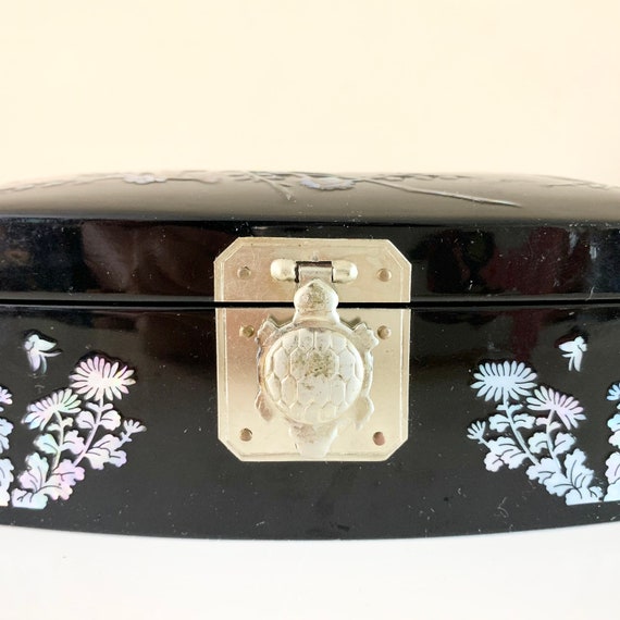 Vintage Korean Lacquer Inlaid Box With Abalone Sh… - image 7