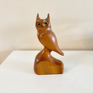 Vintage Signed Hand-Carved Wooden Owl Sculpture 6.5 Tall, Wooden Sitting Owl, Hand Crafted Parry Sound, M. Rock