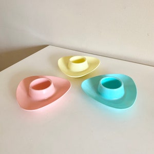 Set of 3 Vintage MCM Pastel Plastic Egg Cups, Triangular Egg Holder, Atomic Retro Egg Cups