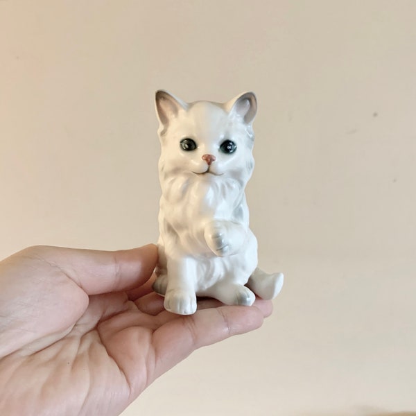 Vintage Lefton White Cat with Blue Eyes Figurine, Cute Porcelain Kitten, Persian Cat Figurine, Gift for Cat Lovers, Japan