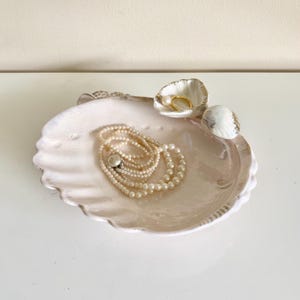 Vintage Pink Shell Shaped Trinket Dish, Catchall Candy Dish, Jewelry Bowl, Japan