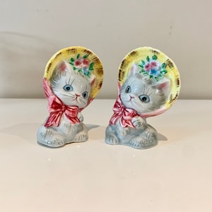 Set of 2 Vintage Norcrest PY Japan Anthropomorphic Cats with Bonnet Salt and Pepper Shakers