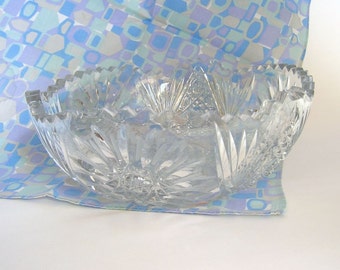 Cut Lead Crystal Serving Bowl, Clear Pattern Glass, Tableware, Fine Dining, Home Decor, 8inch Diameter