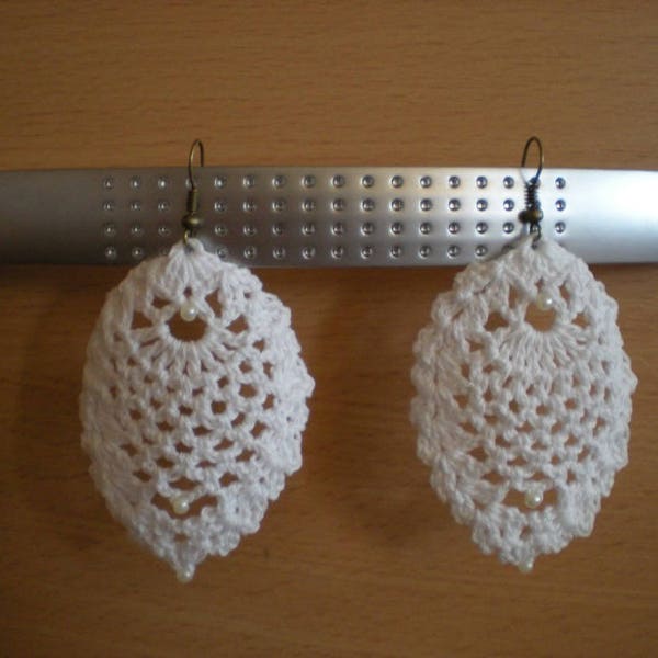 Pineapple earrings,pdf download crochet earrings,crochet pineapple earrings,beaded pineapple earrings,easy pineapple, leaf shape, beads