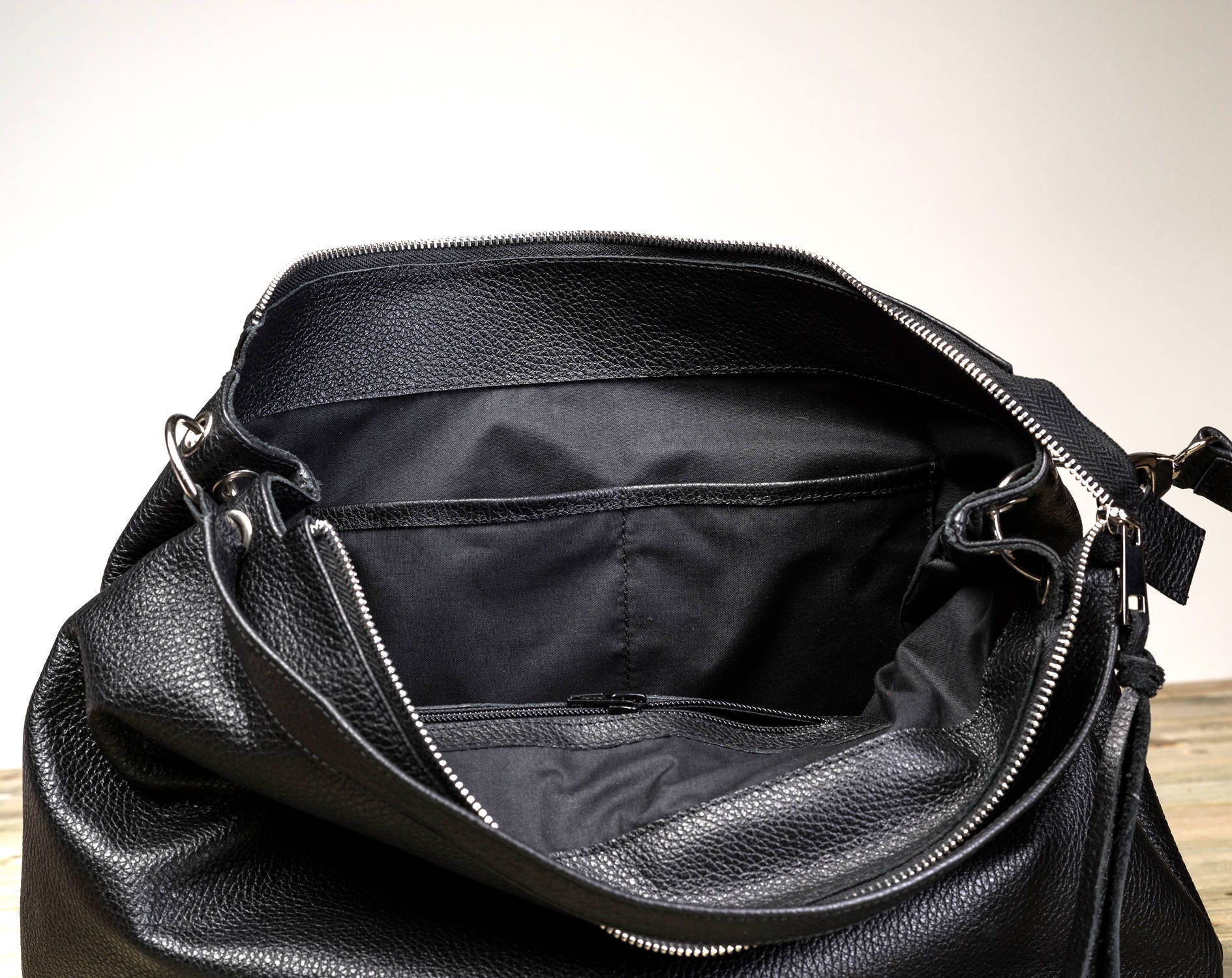 ★YOUHEE★ YOUHEE LETTERING HOBO BAG BLACK YHBGEA002BK Amble Hobo - Haiku Bags