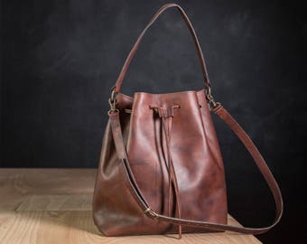 Handgefertigte Braune Leder Beuteltasche, Kordelzug Umhängetasche