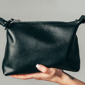 Kit da toeletta in pelle, beauty case in pelle regalo, borsa da viaggio in pelle, regalo per damigelle d'onore, kit da toeletta in pelle personalizzato, regalo per la festa della mamma