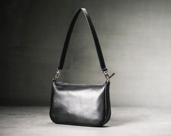 Classic Armpit Shoulder Bag