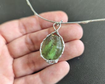 Collar de mármol con diseño de hoguera de vidrio marino, colgante artístico único, joyería playera
