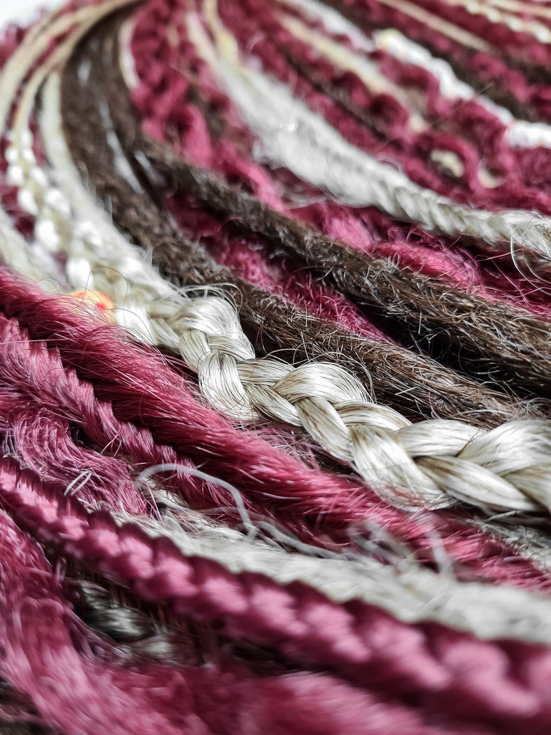 Mix of de se burgundy boho dreadlocks, curly dreads and braids Brown burgundy dreadlocks 
Mix of brown, blonde and burgundy boho-textured crochet double ended dreadlocks, curly dreads and de braids
Burgundy dreads extension
burgundy dreadful hippie