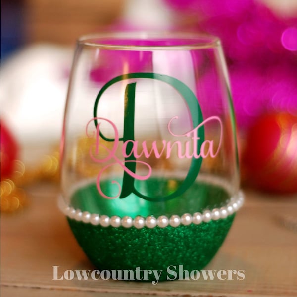 Copa de vino sin tallo "Pretty in Pearls", copa de vino con purpurina hecha a mano, regalo para ella, rosa y verde, copa de hermandad, también conocida como regalos