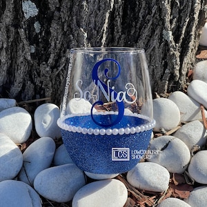 Pretty in Pearls Stemless Wine Glass, Hand Glittered Wine Glass, Gifts for Her, Blue And White, Sorority Glass, Zeta Gifts