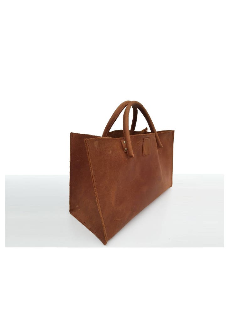 Leather bag semi-rigid leather cool carrying bag small transporter vintage design handmade