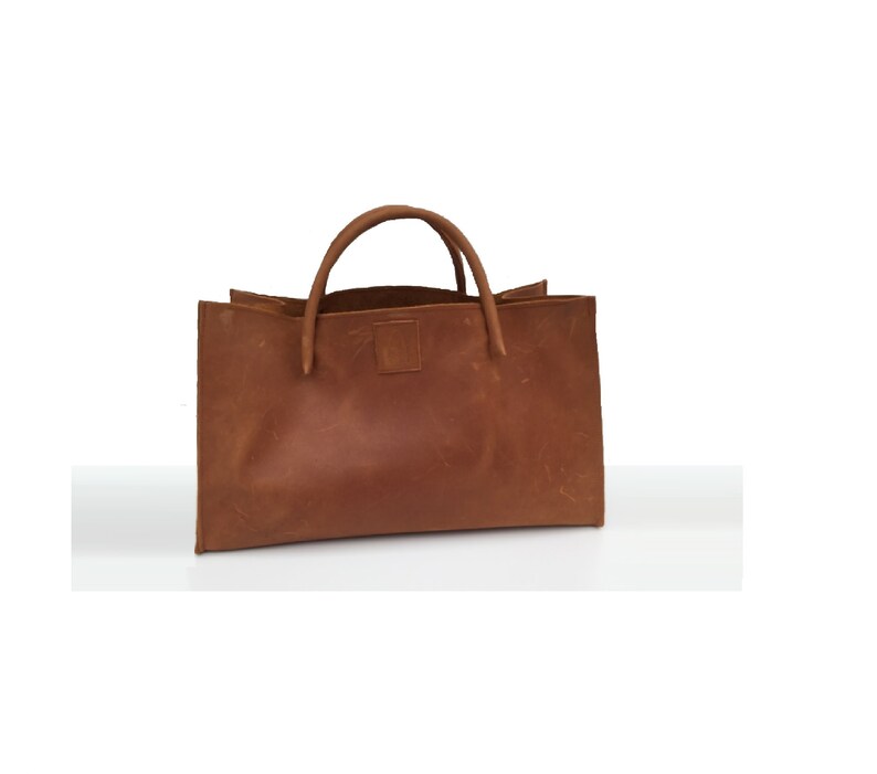 Leather bag semi-rigid leather cool carrying bag small transporter vintage design handmade