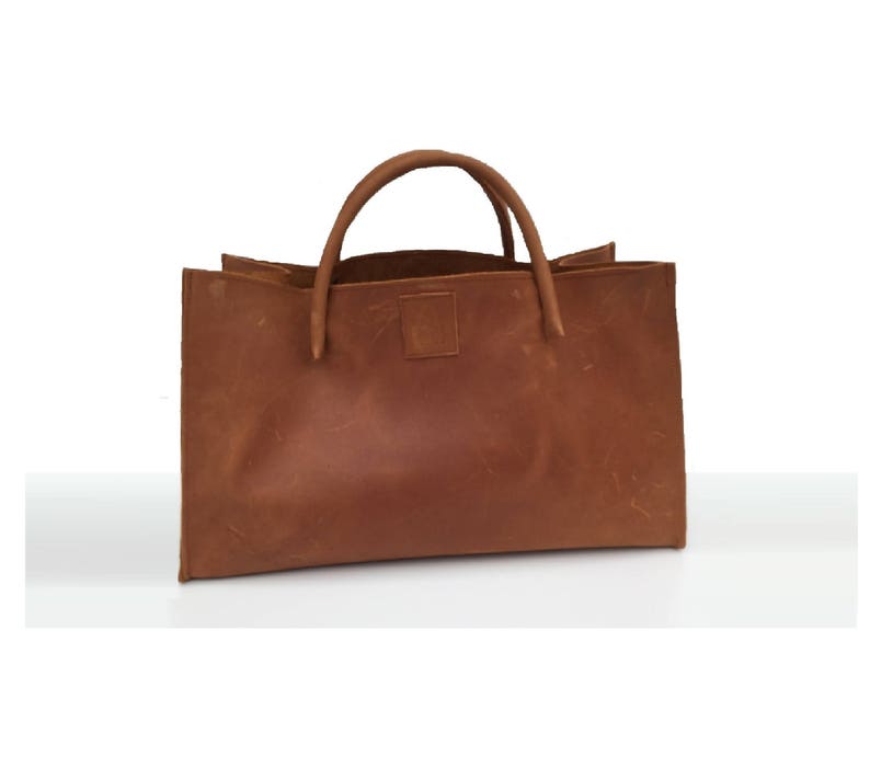 Leather bag semi-rigid leather cool carrying bag small transporter vintage design handmade