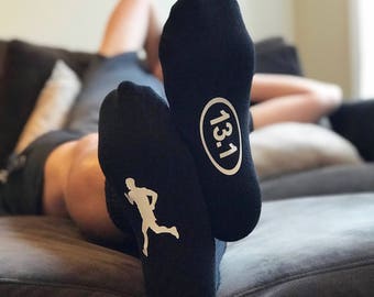 Chaussettes de coureur - 13.1 - Cadeau marathon - Cadeau coureur - Marathonien - Semi-marathon - Cadeaux pour lui - Chaussettes pour hommes - Athlétisme - Course à pied