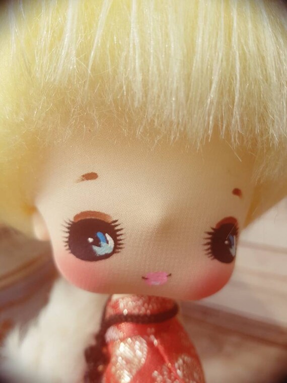 japanese dolls with big eyes