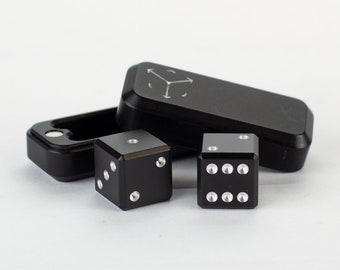 Metal Case and D6 Dice - 2 Dice Case / 2 D6 Dice