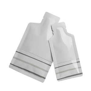 C137-08 - Sacos de embalagem de folha branca QQ Studio, sacos para amostras de hidratantes, sacos para loções seladas a quente para cosméticos