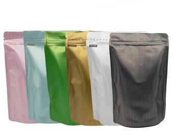 C367- 100 Reclosable Thick Bottom Gusset Outdoor Pet Walking Travel Storage Metallized Foil Pouch for Dry Dog and Cat Food Treats (8 oz)