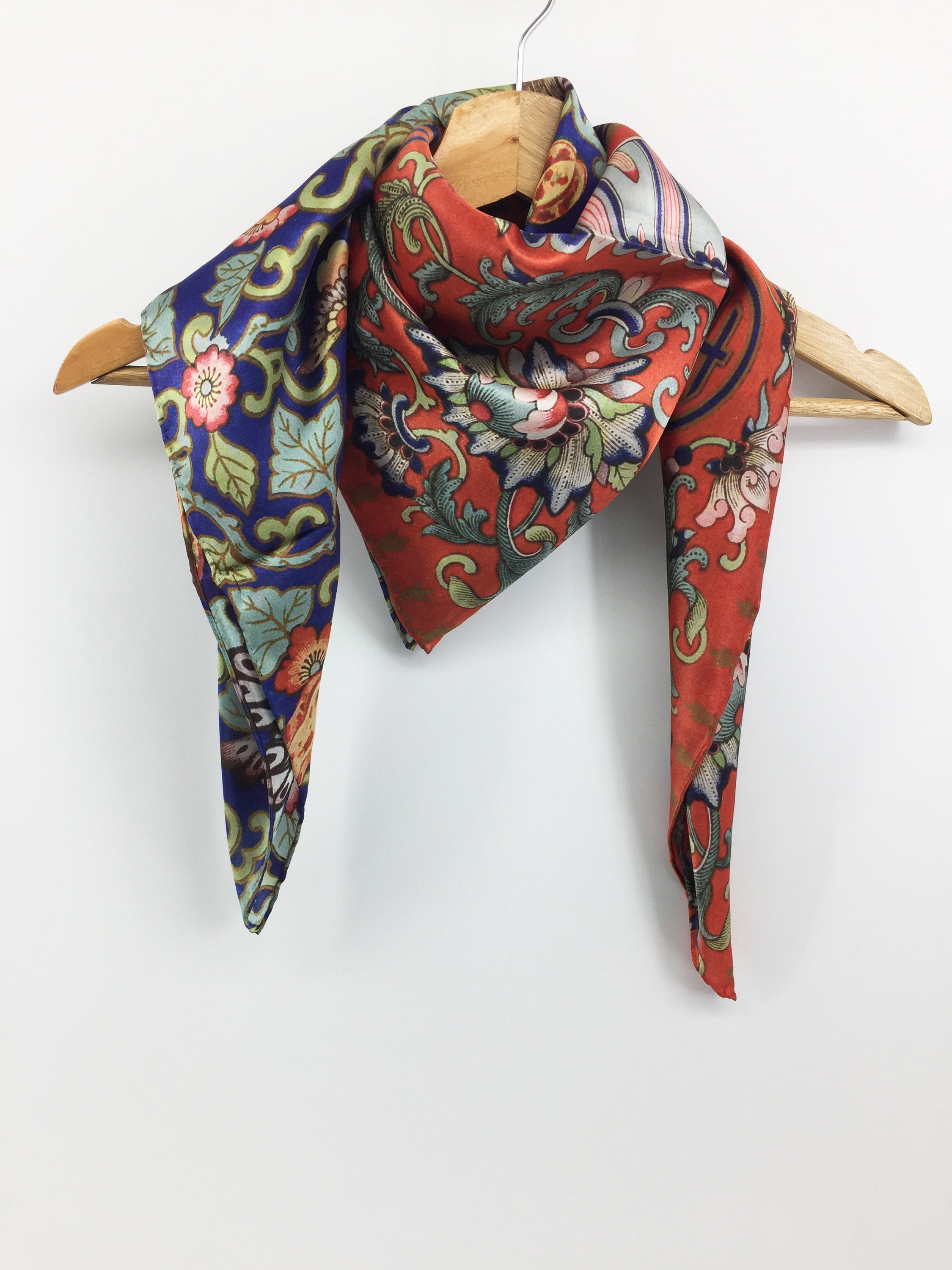 Klein zijden sjaaltje in groen, blauw en oranje - Lovely Scarfs