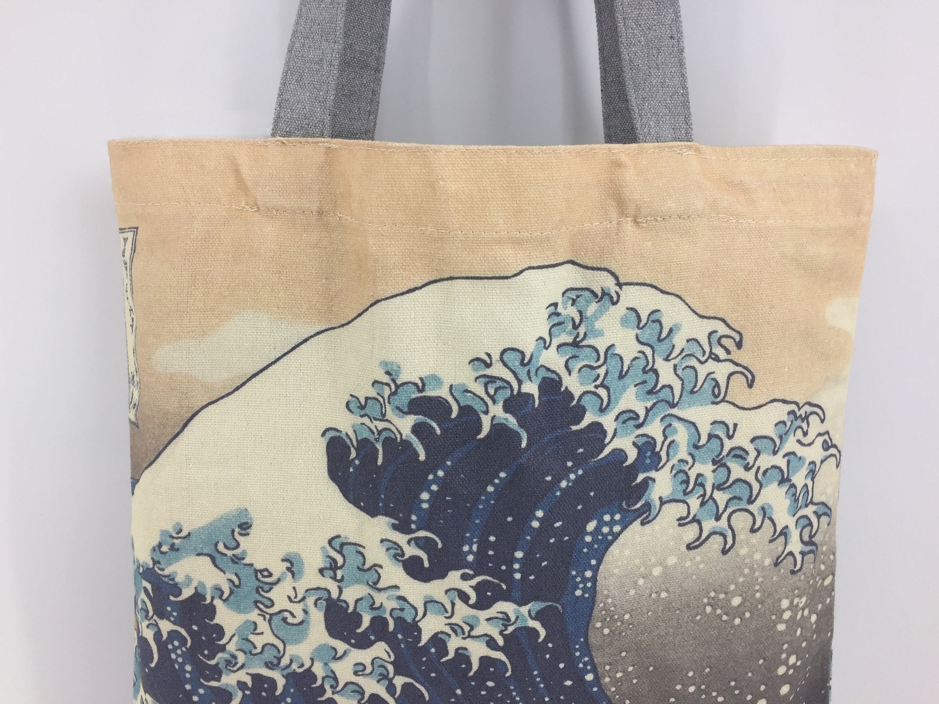 The British Museum Great Wave Off Kanagawa - Convertible Bag