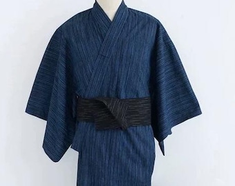 Kimono yukata indigo pour homme - Robe de chambre traditionnelle japonaise en coton (rayures fines bleues)
