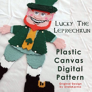 Puede incluir: Patrón digital para un proyecto de lona de plástico con un duende verde con barba roja y sombrero verde. El patrón se titula "Lucky The Leprechaun" e incluye el texto "Plastic Canvas Digital Pattern" y "Original Design by UndoKarma".
