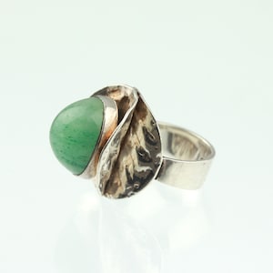 Vintage silver ring with green aventurine