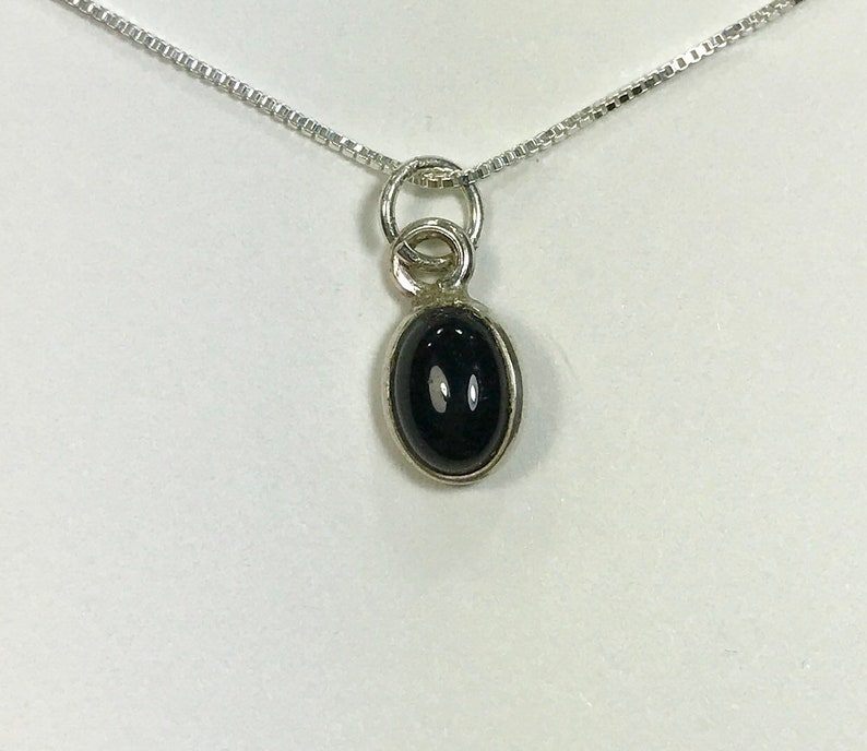 Petite Cabochon Black Onyx 925 Sterling Silver Pendant Necklace