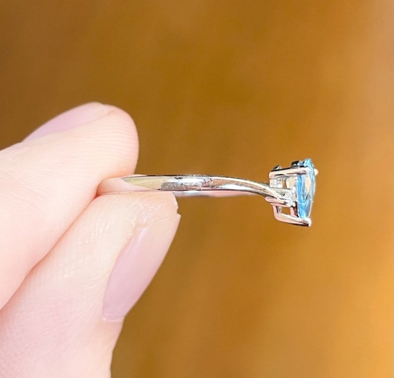 Aquamarine Diamond Ring: dainty elegant deep ligh… - image 4