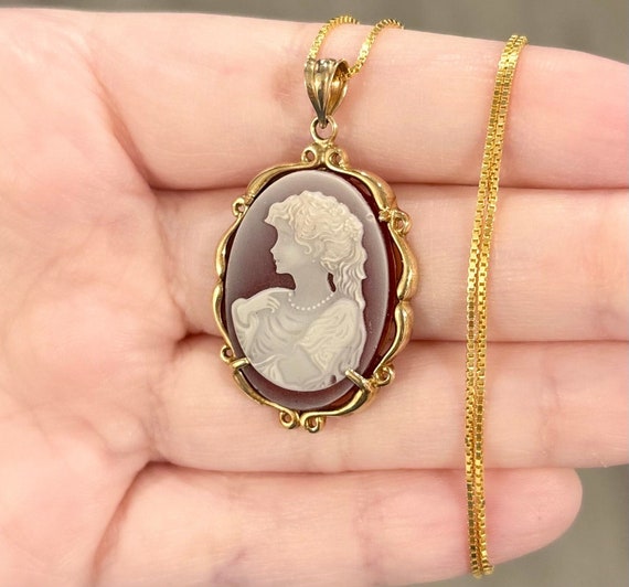 10K Large Red Agate Cameo oval elegant sophisticat