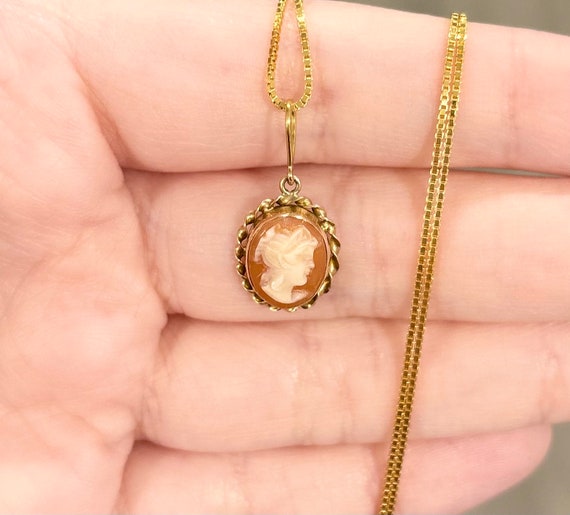 Vintage Italian 14K small Ladies Cameo solid yell… - image 5